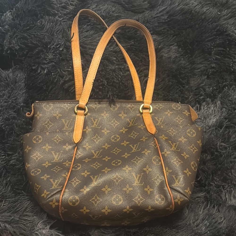 Louis Vuitton Brown and Tan Shoulder Bag with Monogram Canvas